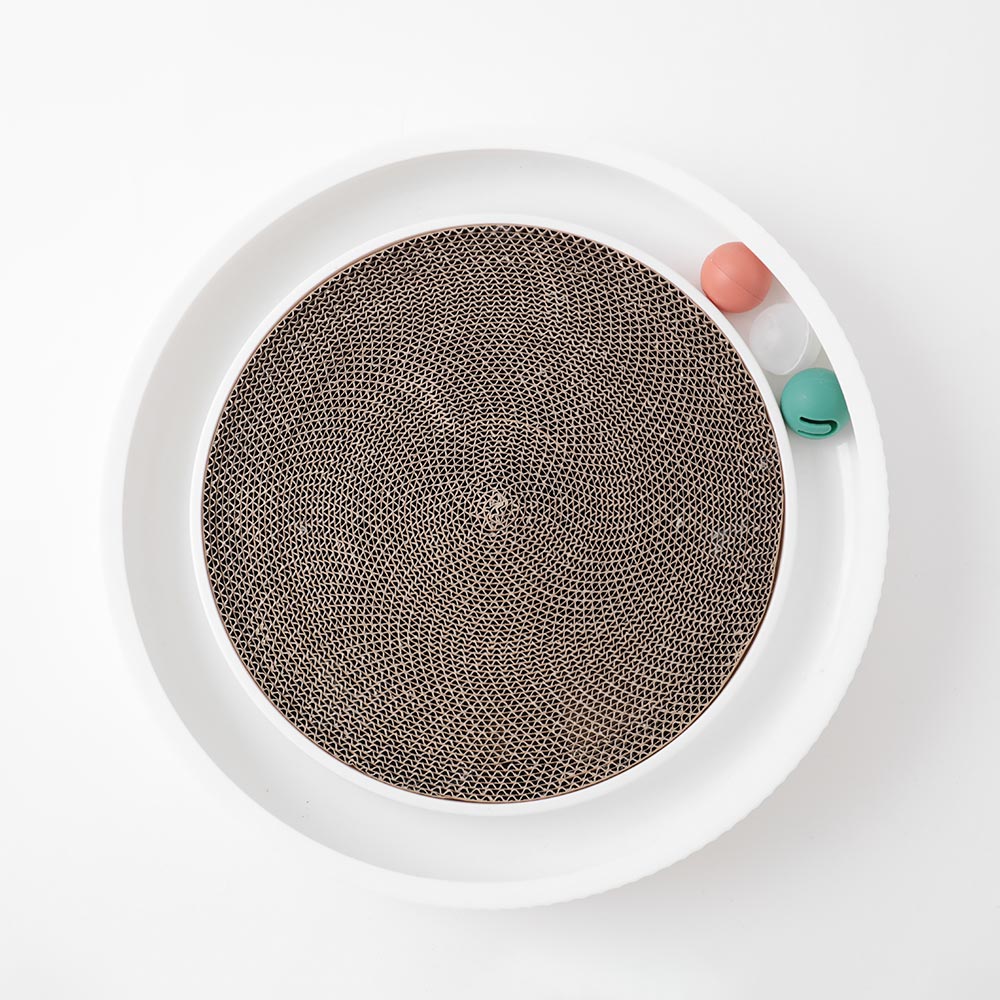 带圆滚滚球的圆指甲磨