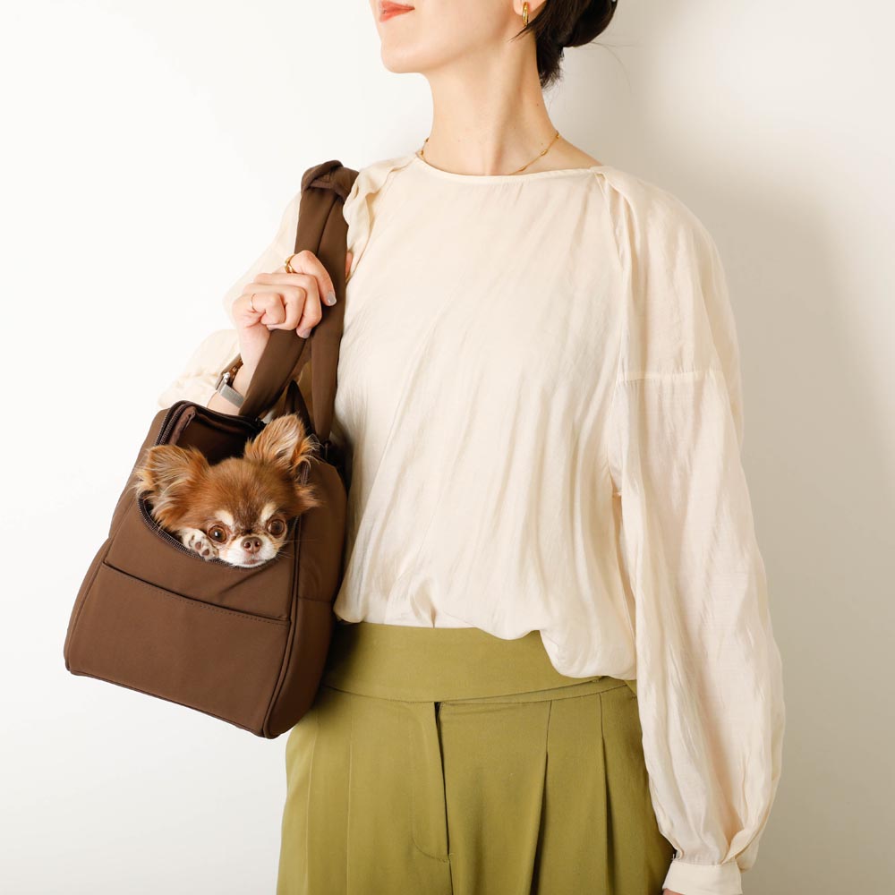 ふっくらキルティング軽量撥水ペットトートバッグ【名入れ刺繍対応】