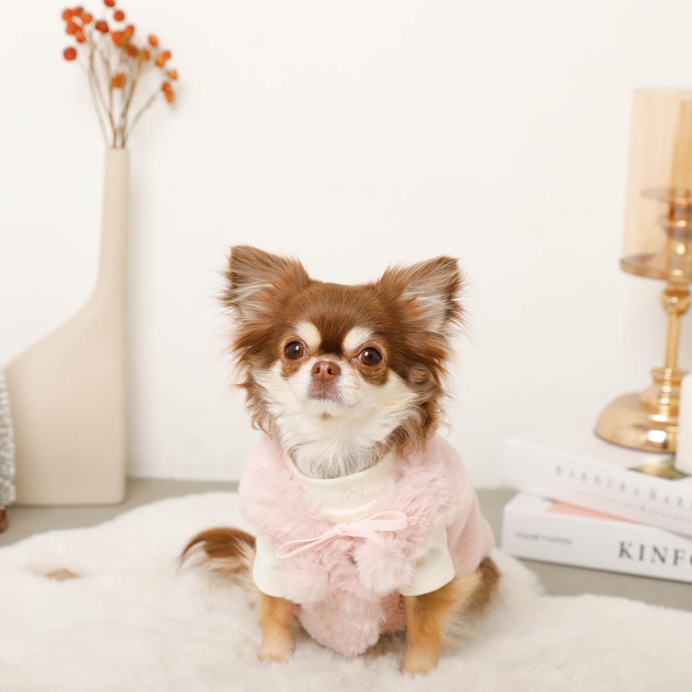 Fur vest with pompom ribbon