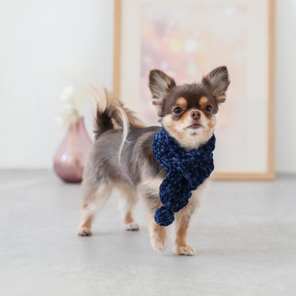 handmade pom pom muffler