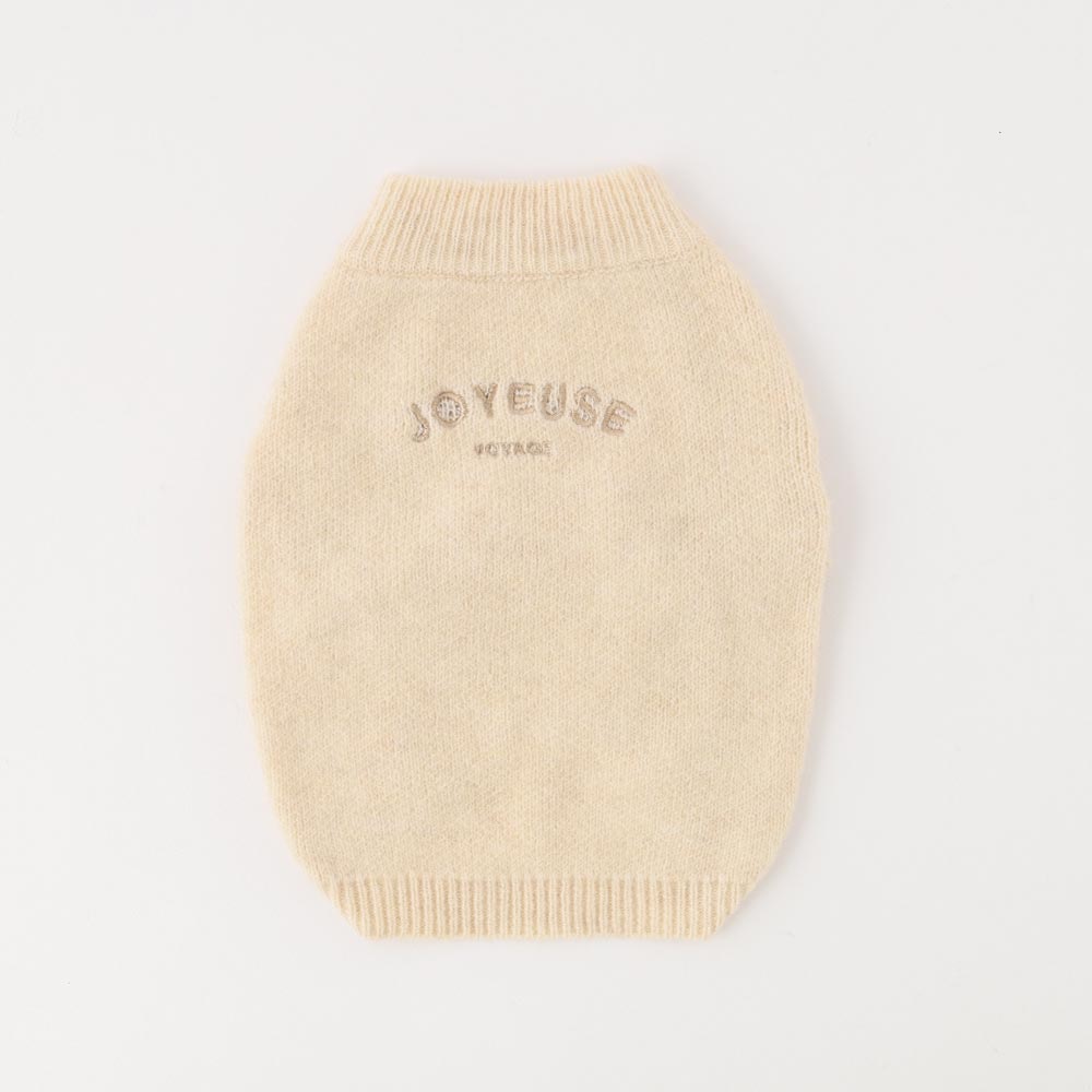 ロゴ刺繍ハイネックニット