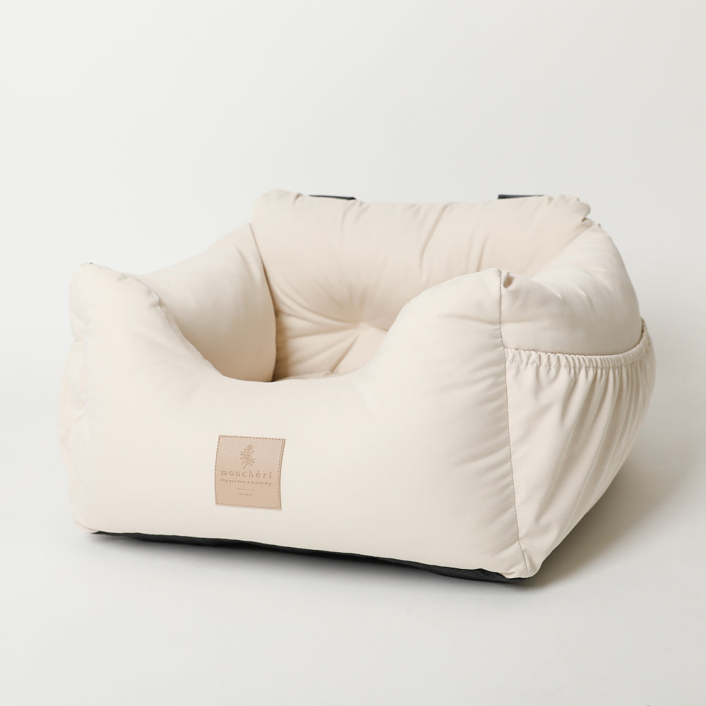 Water repellent soft drive pet bed