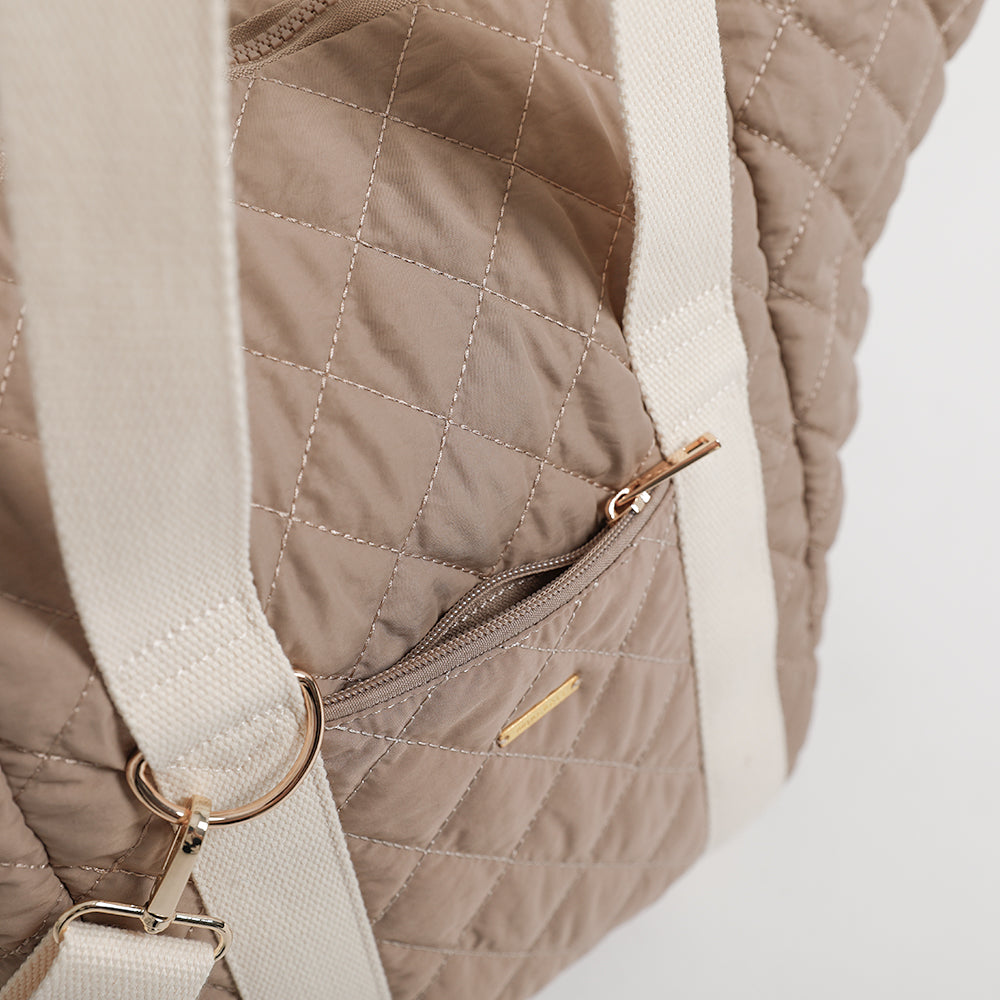 Quilted wide open bag [Compatible with name embroidery]