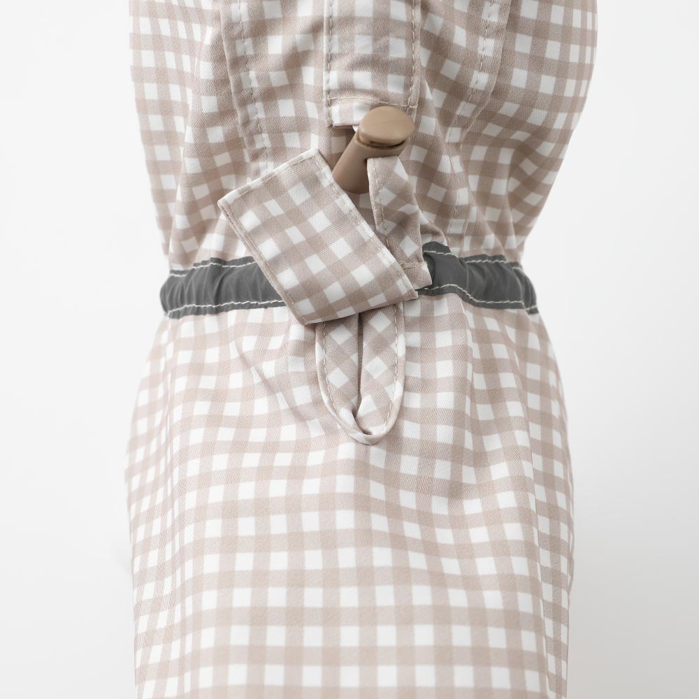 Water repellent gingham check raincoat
