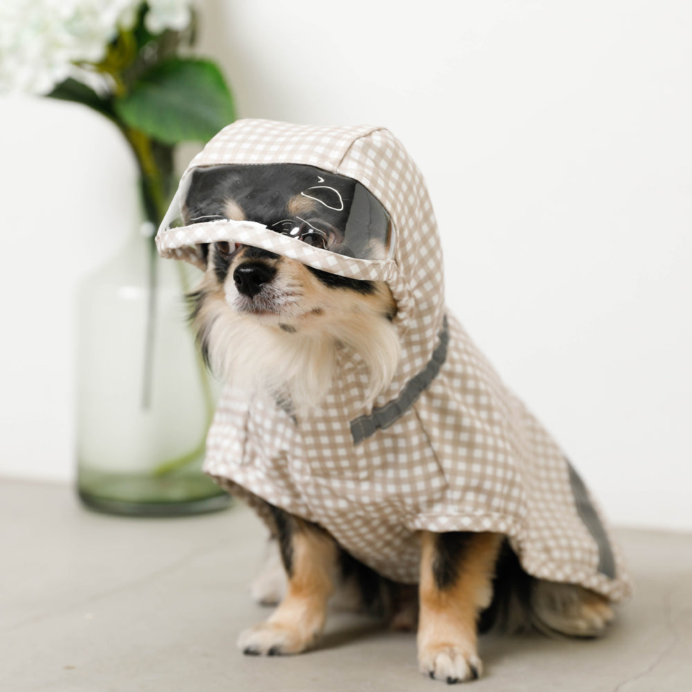 Water repellent gingham check raincoat