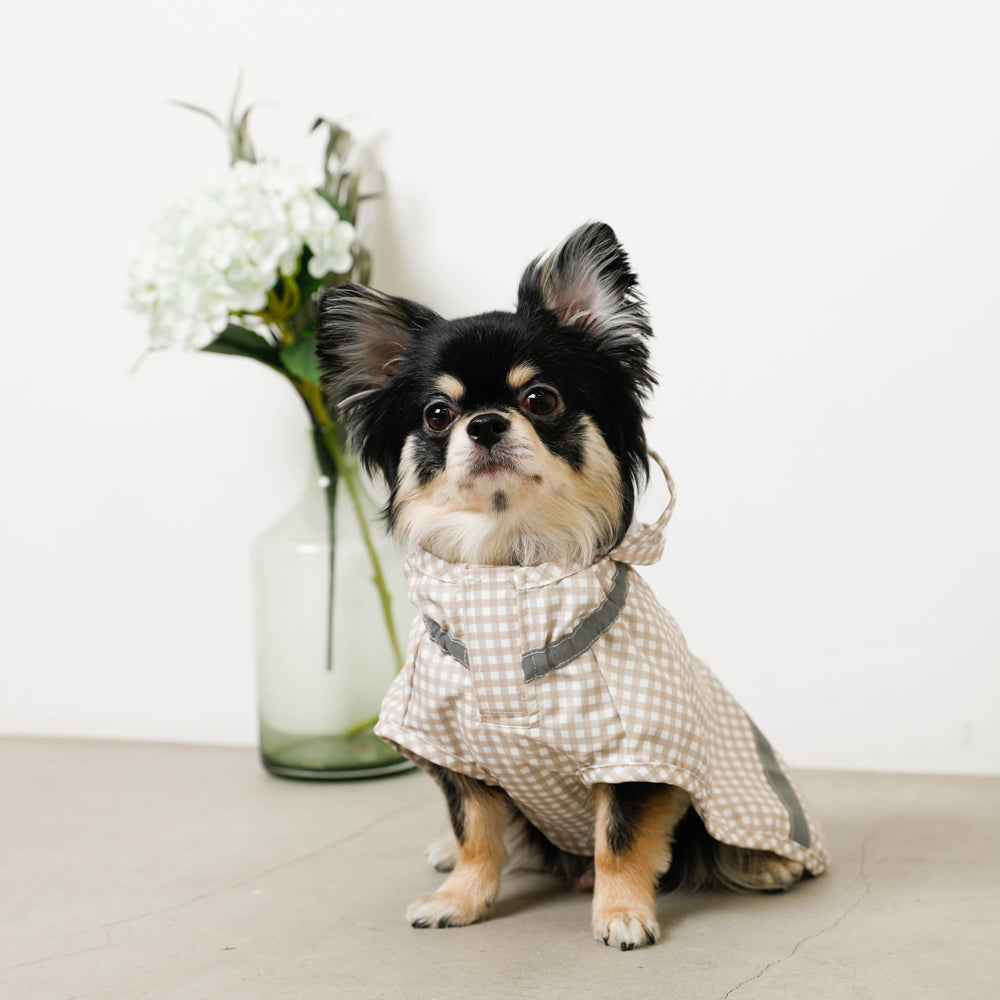 Water repellent gingham check raincoat