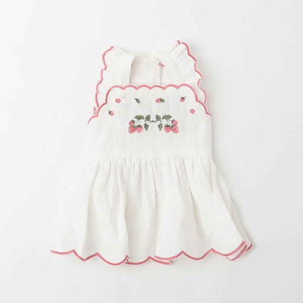 Cool strawberry pattern embroidered scalloped dress [cold pack compatible]