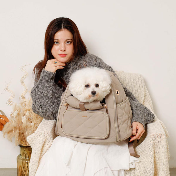 防水圆顶绗缝背包