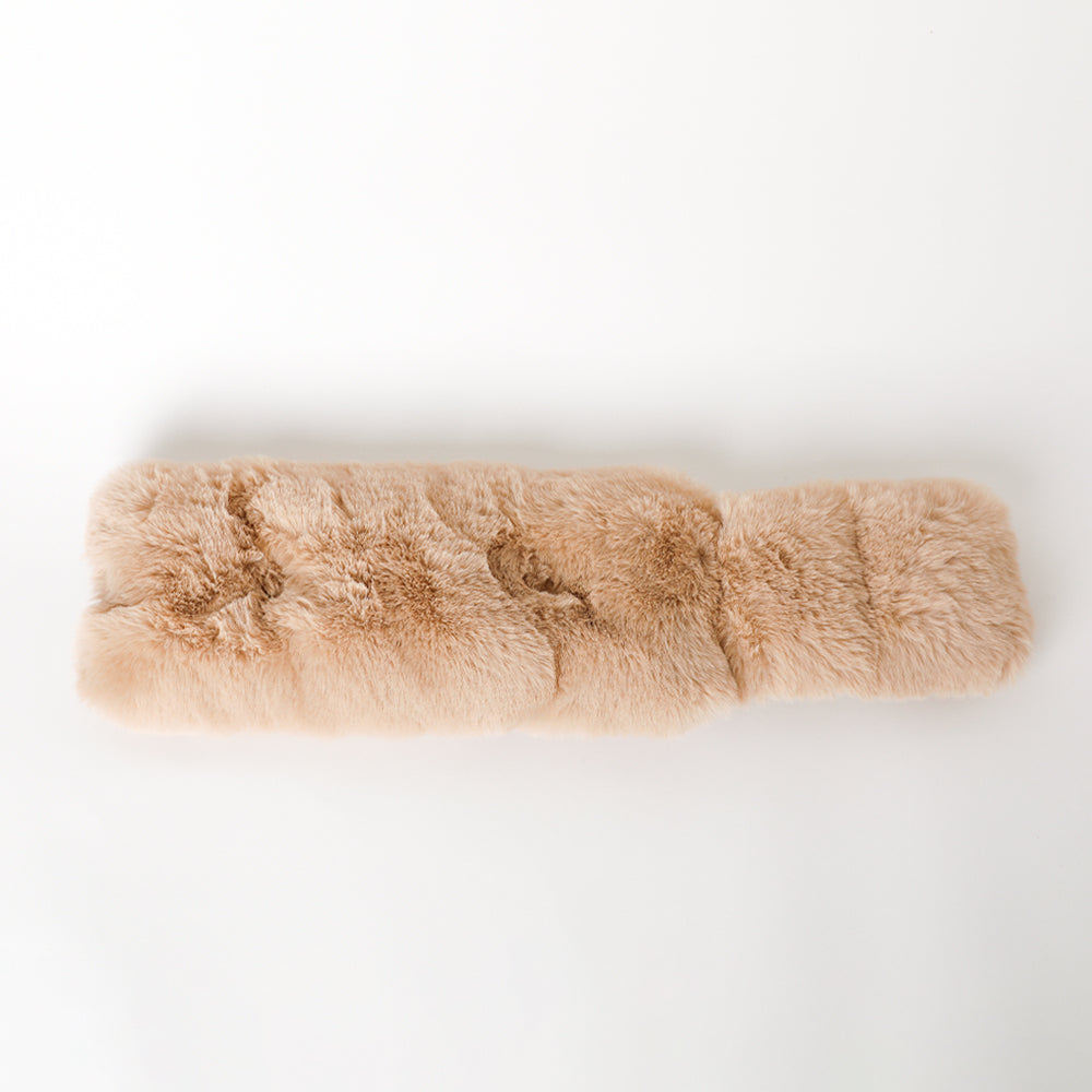 Boa sling bag with cushion