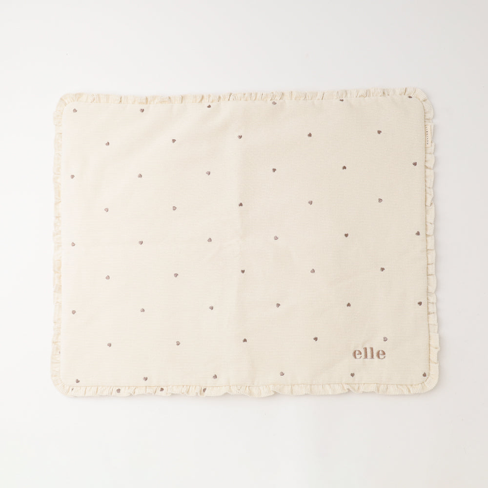 ハート刺繍コーデュロイフリルカフェマット【名入れ刺繍対応】