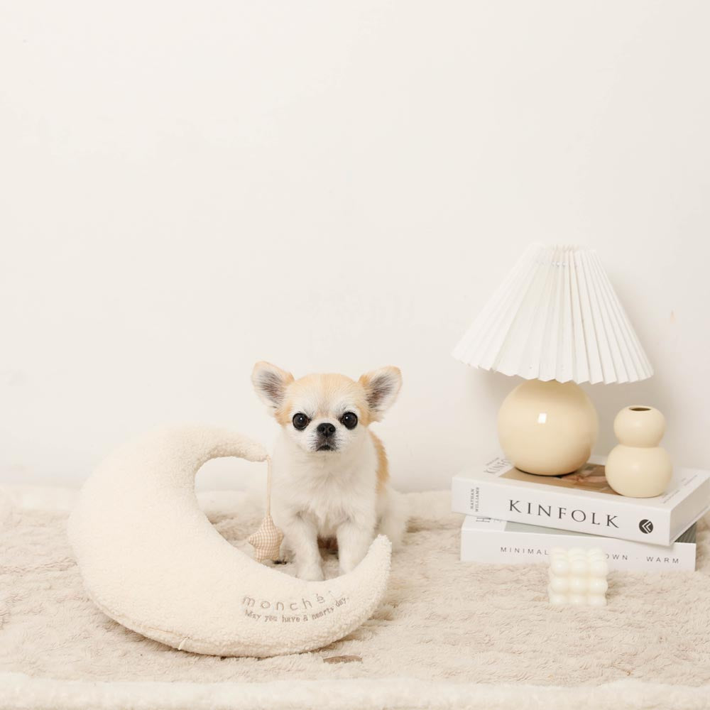 Moon chin rest cushion pillow