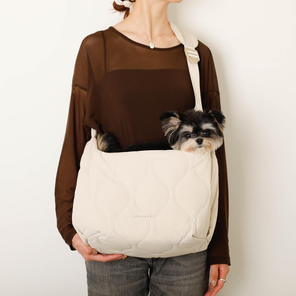 キルティングコンパクトスリングバッグ