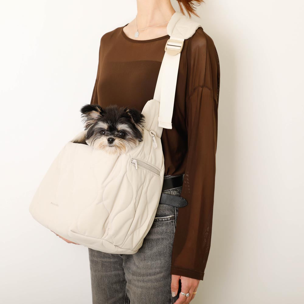 キルティングコンパクトスリングバッグ