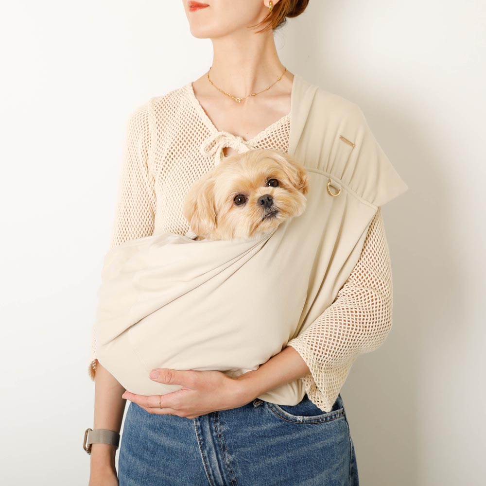 Size adjustable fleece sling with mesh
