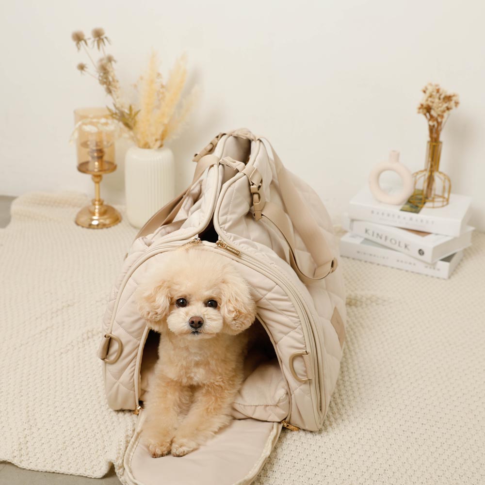 Quilted Triangle Drive Pet Bag