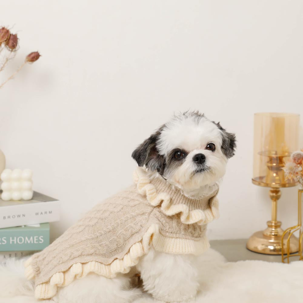Bicolor frilled cable knit poncho