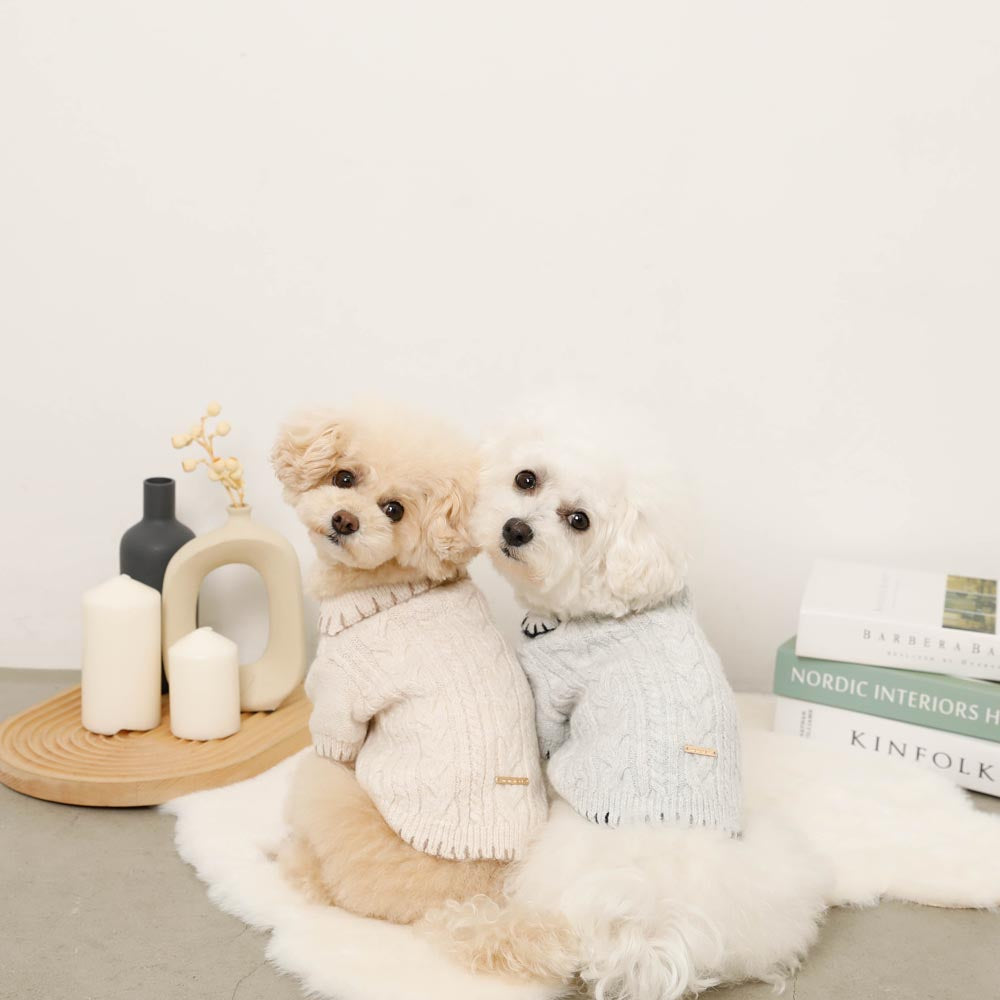 Overlock cable knit tops