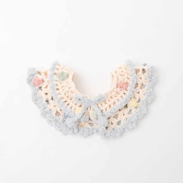 Dot motif ruffle knit collar