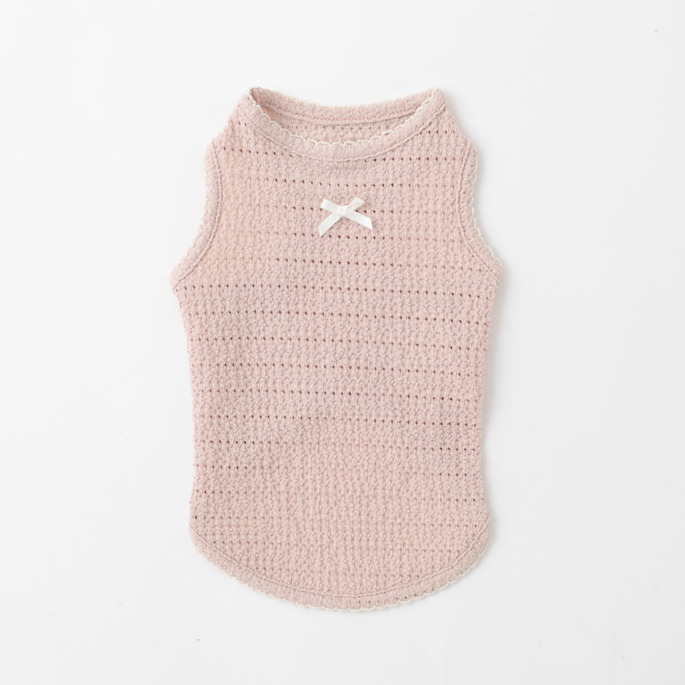 Sleeveless top with cooling pico lace ribbon