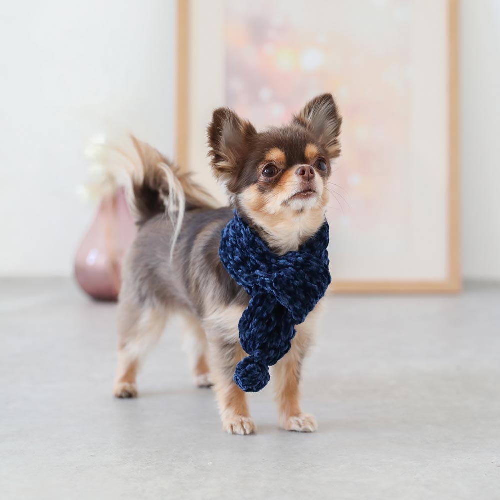 handmade pom pom muffler