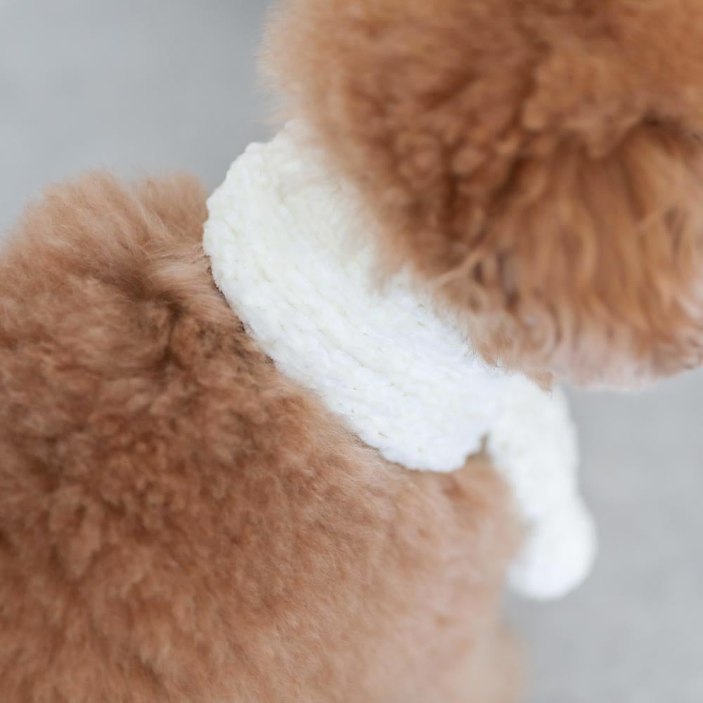 handmade pom pom muffler