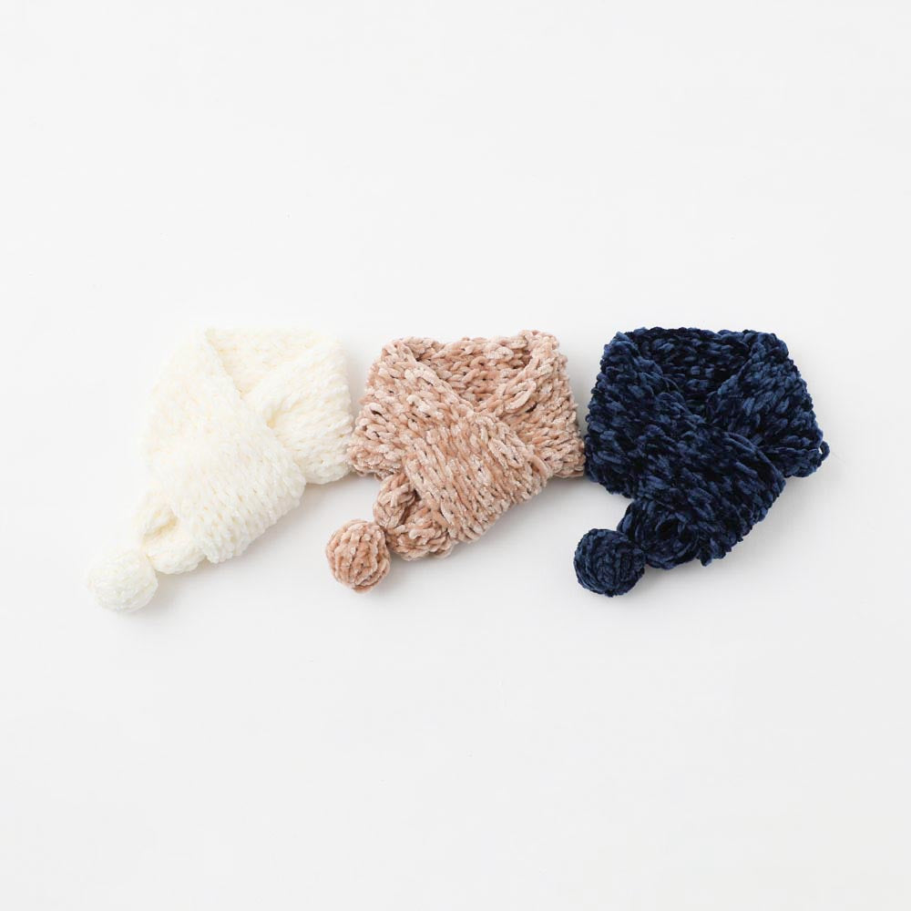handmade pom pom muffler