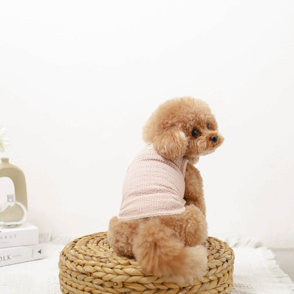 Sleeveless top with cooling pico lace ribbon