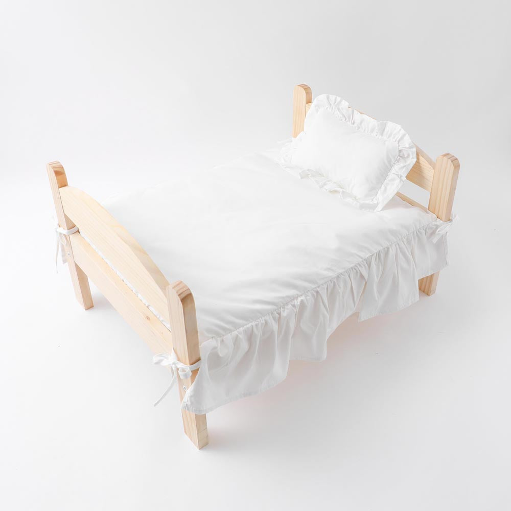 Frill assembly wood bed