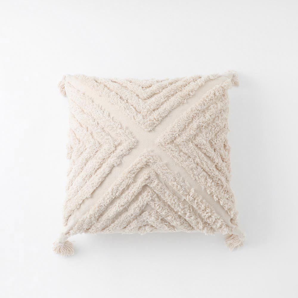 Triangle pattern fringe cushion